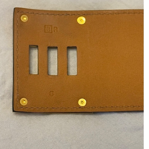 HERMES Kelly Extreme Dog Calfskin Blue R Stamp Gold Plated Wide Cuff Bracelet - Picture 14 of 15